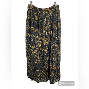 Traffic People Pleated Maxi Skirt S Mustard and Black color